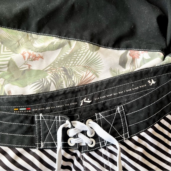 Rusty Board Shorts - Picture 6 of 7